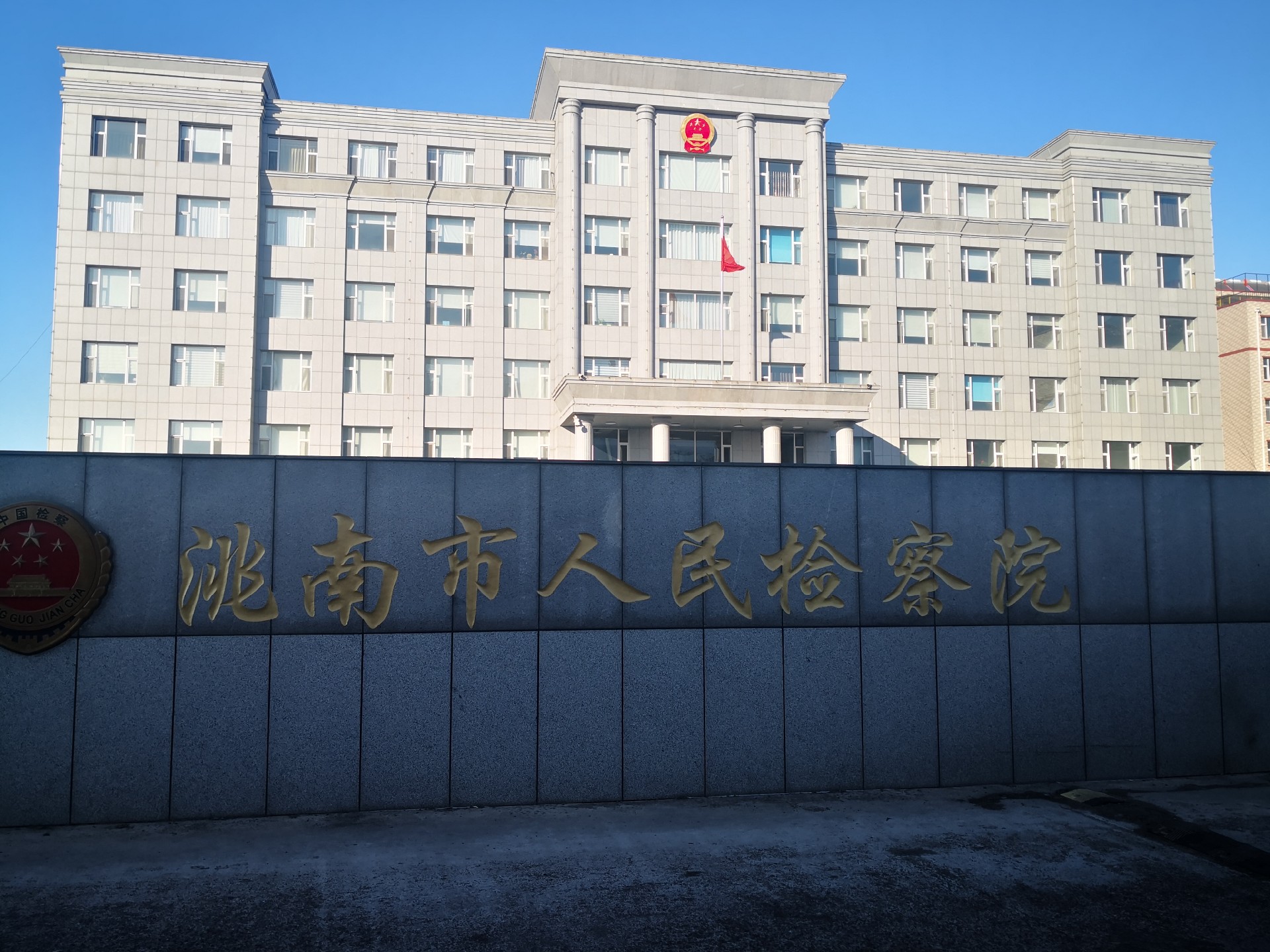 吉林省白城洮南市人民检察院--小摆闸+刷卡门禁系统
